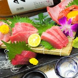 直送する新鮮食材を使った握り寿司をご堪能ください。