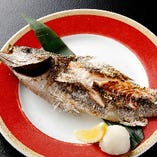 朝ドレの天然魚を贅沢に焼きで。