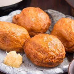 揚げたてのさつま揚げ