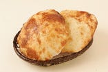 トルコ料理　エキメッキ（ekmek）
パン