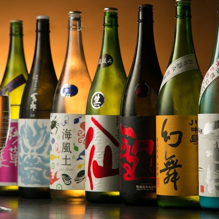 厳選日本酒と創作料理を楽しめるお店