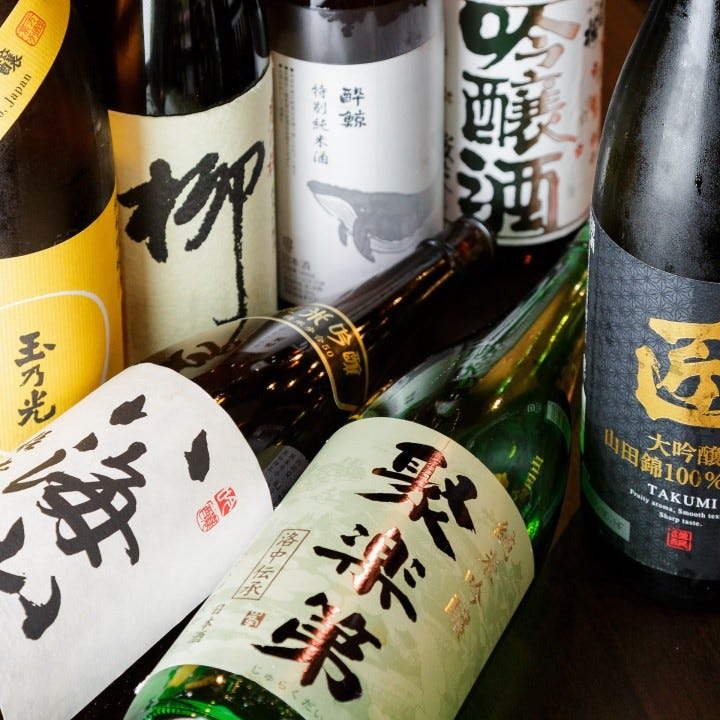 10種類以上の品揃えを誇る日本酒は海外からのゲストにも大好評
