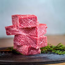 ［赤身の旨み濃い牧草牛］牧草牛・赤身肉専門店 レットイットビーフ 肥後橋の画像