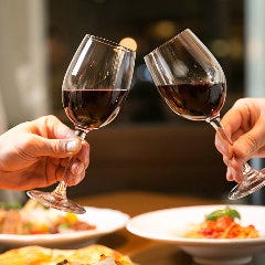 ペアリング専用に特別なお料理を銘々でご提供いたします