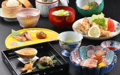 割烹とりや