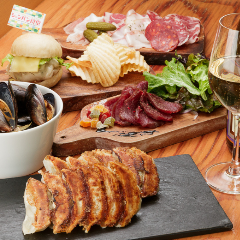 スタンドシャン食－OSAKA北新地－　Champagne ＆ GYOZA BAR