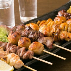 焼き鳥盛り合わせ(塩/タレ）