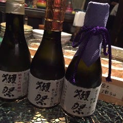 銀座 独楽_獺祭は、何でも揃えます。お電話を！