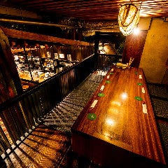銀座 独楽_中二階のロフト半個室