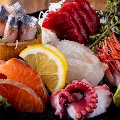 銀座 独楽_2時間飲み放題＆料理10品『プチ贅沢コース』サプライズプレートを特別価格1,000円でご提供！