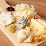 4種類のチーズ盛り合わせ