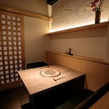和モダンでおしゃれな空間でゆっくりとお食事をお楽しみいただけます。