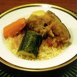 モロッコ料理と言えば「クスクス」。ぜひお試しを！