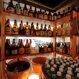 日本各地の厳選した焼酎や日本酒など種類は160種類以上