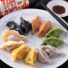 当店の手作り創作餃子は6種類！それぞれ個性的な美味しさが人気