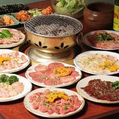 毎日日替り3種肉半額 和牛炭火焼き 焼肉１０５ 人形町
