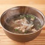 【肉吸い】
肉吸いや肉うどんなどなど旨味がしみわたる逸品で〆