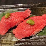 食感が楽しい「コリコリ肉寿司」♪
赤身の美味しさをシンプルに味わってください！
