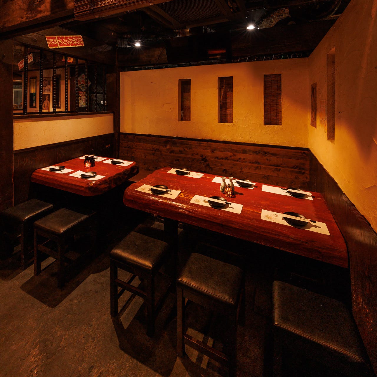 個室完備】仙台牛タンと博多野菜巻き串の店 大舌賛 新宿本店 席 - 楽天