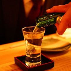 自慢の寛ぎ個室でお楽しみください