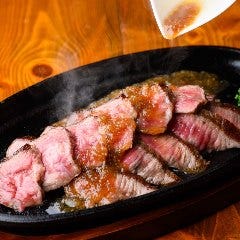 当店看板料理！牛肉焼き盛り！最強のビールのお供！