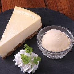 NYスタイルチーズケーキ。濃厚なチーズが◎