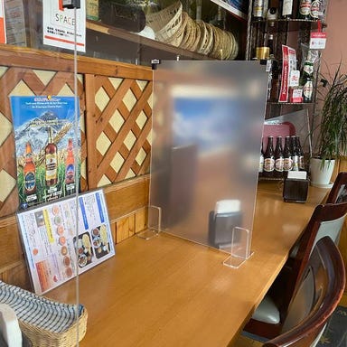 スター インドカレーレストラン東中通店  店内の画像