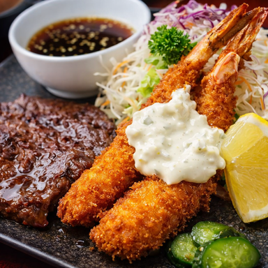 ロイン食堂_和風も洋風も種類豊富なランチ