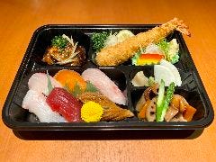 ふく丸_ふく丸にぎり弁当【2100円税別】