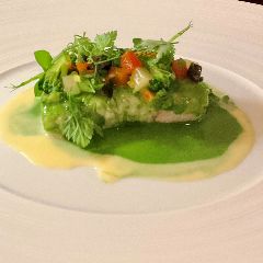 ブイヤベース" や黒毛和牛も味わえる