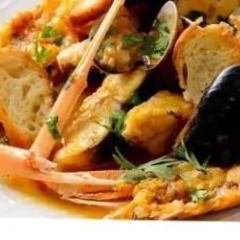ブイヤベース" や黒毛和牛も味わえる