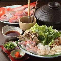 鍋料理、寿司、煮物、揚げ物…。旬の贅沢な食材をご堪能下さい。