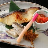 自家製銀鱈の西京漬けは当店自慢の逸品。日本酒によく合います