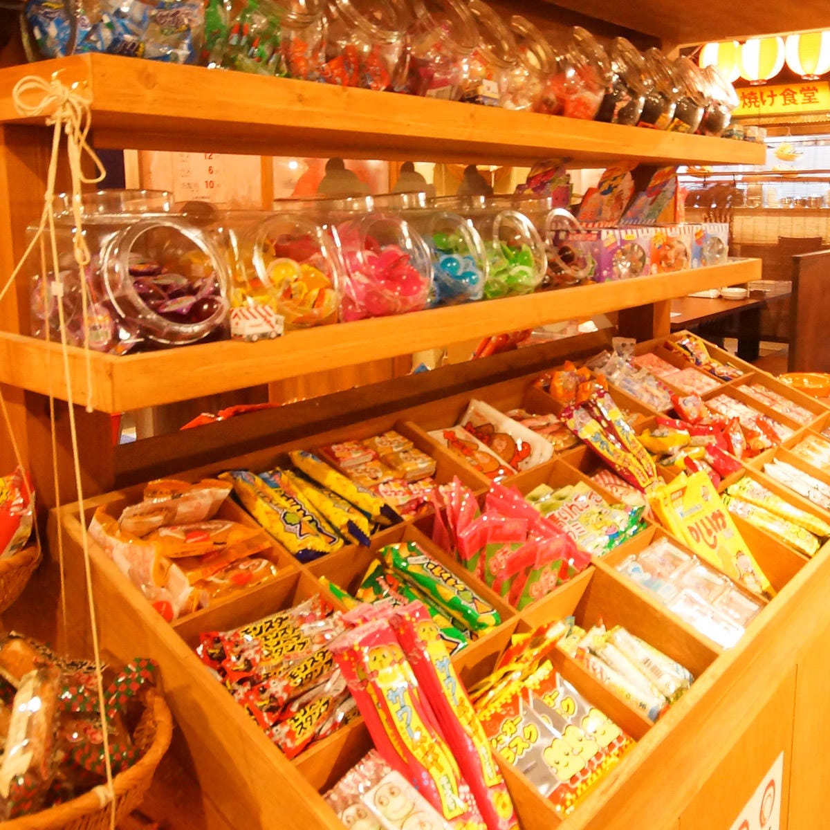 席のみ予約 駄菓子食べ放題 他のご飲食は当日ご来店してからご注文ください の詳細 新宿 駄菓子バー 新宿 アミューズメント ぐるなび 席のみ予約 駄菓子食べ放題 他のご飲食は当日ご来店してからご注文ください の詳細 新宿 駄菓子バー 新宿 アミューズメント ぐるなび