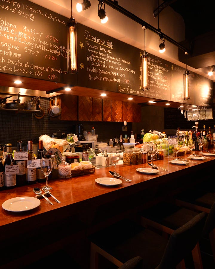 本質的に 付ける 太平洋諸島 カウンター おしゃれ レストラン 空港 男らしさ デンプシー