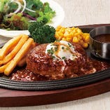 黒×黒ハンバーグ
ガーリッククリームソース