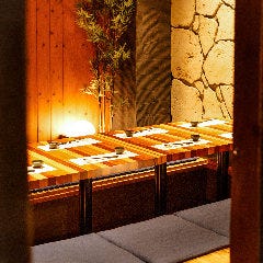 個室居酒屋 鉄板餃子ともつ鍋酒場 町田駅前店 席 個室 貸切一覧 ぐるなび