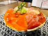 人気No.1！！３色海鮮丼