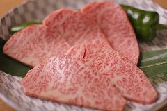 黒毛和牛とろける特選カルビ
