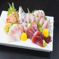 漁港直送♪お刺身５点盛り合わせ!!