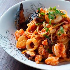 ＊ペスカトーレ トマトソース 　(・有頭エビ・ホタテ・牡蠣・ムール貝・ズワイガニ)