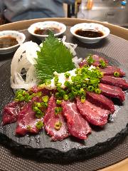 熊本直送馬刺し