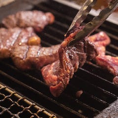 フレンチや鉄板焼き店などで経験を積んだ料理人が焼き上げます