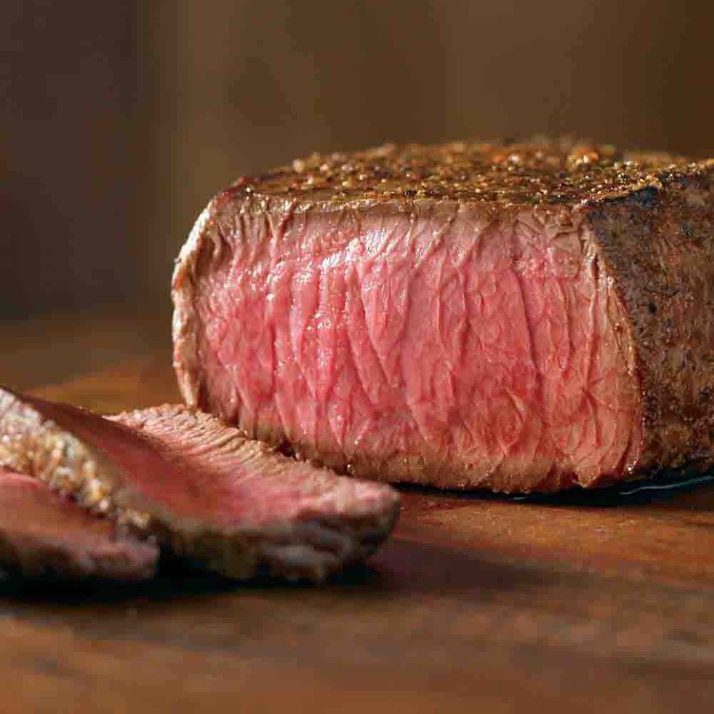 当店のステーキは良質な米国産と豪州産の牛肉を使用しています。
