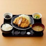 とんかつ定食