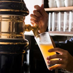 ビールはもちろんお好みオーダーも可能なカクテルもご用意！