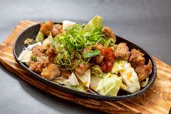 「炭火あぶり焼き」→とりあえずビールとハイボールをたのみましょう！