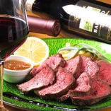 黒毛和牛の肉厚ステーキと京都産ブランド鴨を味わえる『スペシャーレ記念日ディナー』