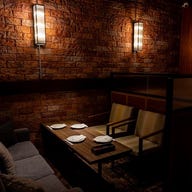 THE ROAST KOBE Meat House_【テーブル席】 デートや女子会、友人同士の飲み会に 2名様~