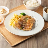 THE ROAST KOBE Meat House_ハーブローストチキン・セット